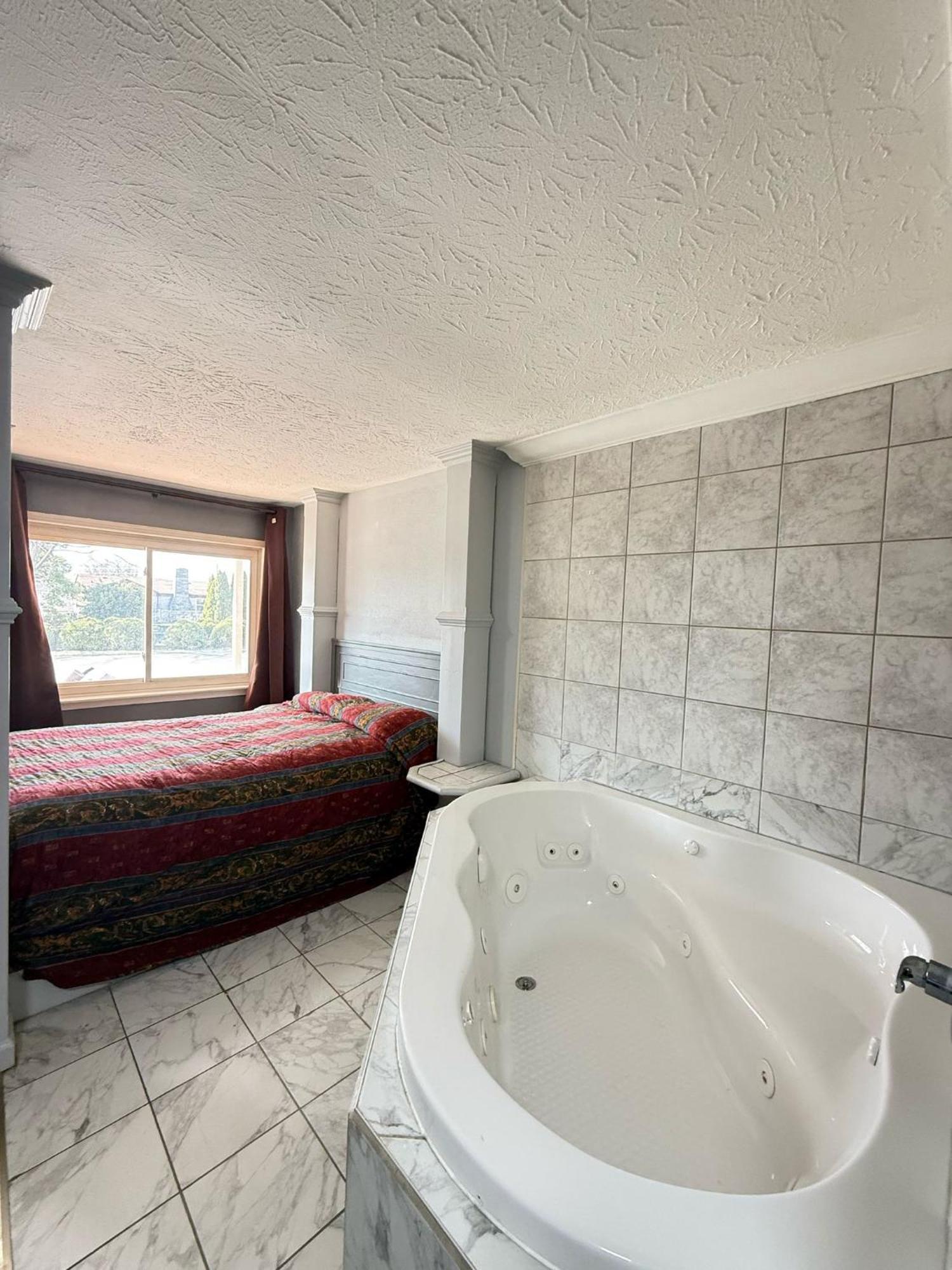 Blisspoint Inn Fka Motel 6T7 Indianapolis Extérieur photo